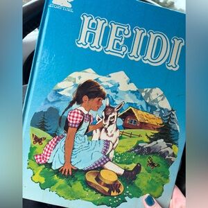 Heidi Children’s Hardcover 1983 edition w Bright Illustration and minor flaws